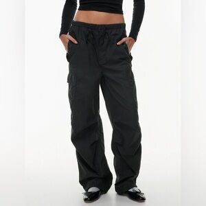 Aritzia Tna Cargo “squad pocket” Parachute Pants
